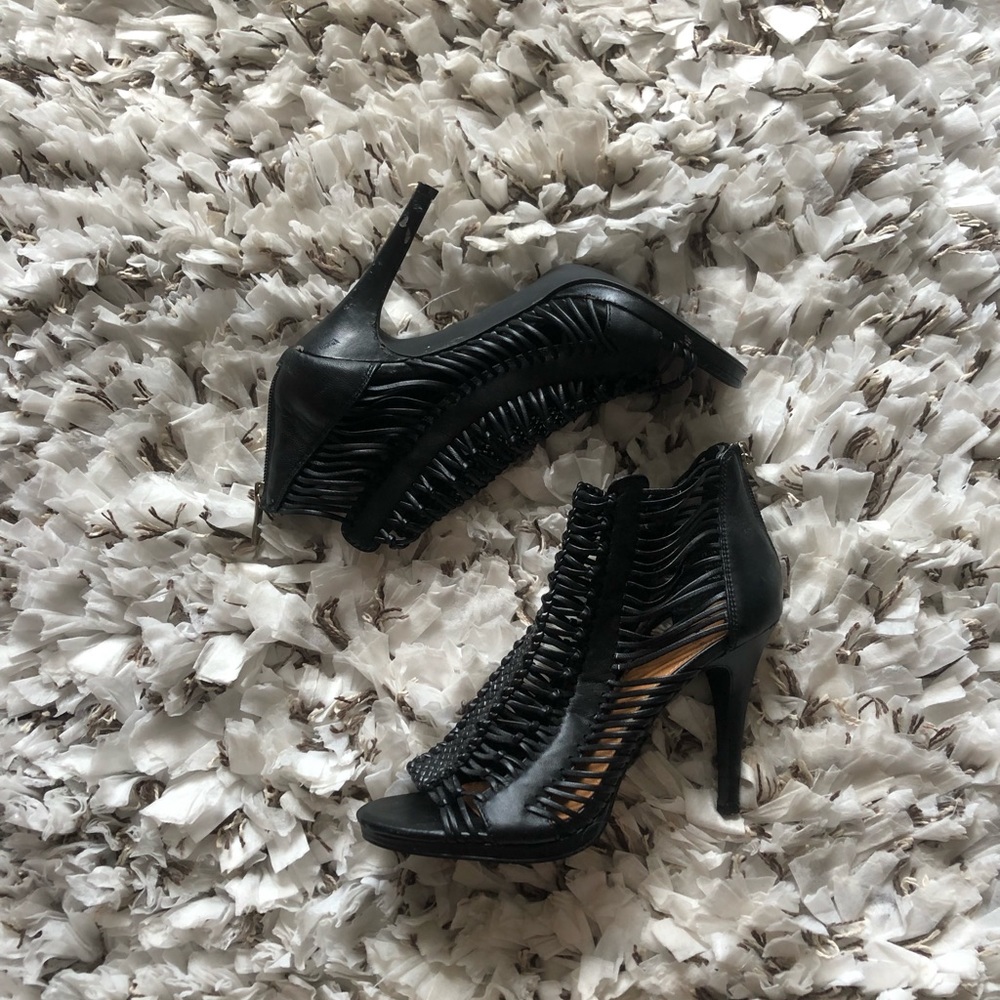 Kelsi Dagger black heals